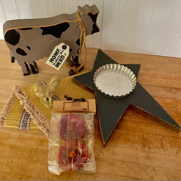 5 PIECE COLLECTION OF FARMHOUSE PRIMITIVE DECORATIVE HOME DECOR - Picture 8 of 8